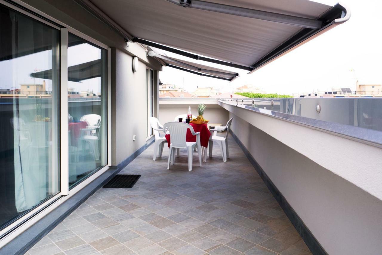 Attico Mutti Apartment Лоано Екстериор снимка